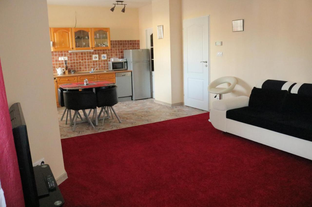 Apartments Vera カルロヴィ・ヴァリ エクステリア 写真